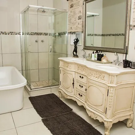 La Vida Luka - Luxury Guesthouse Pretoria Exterior photo