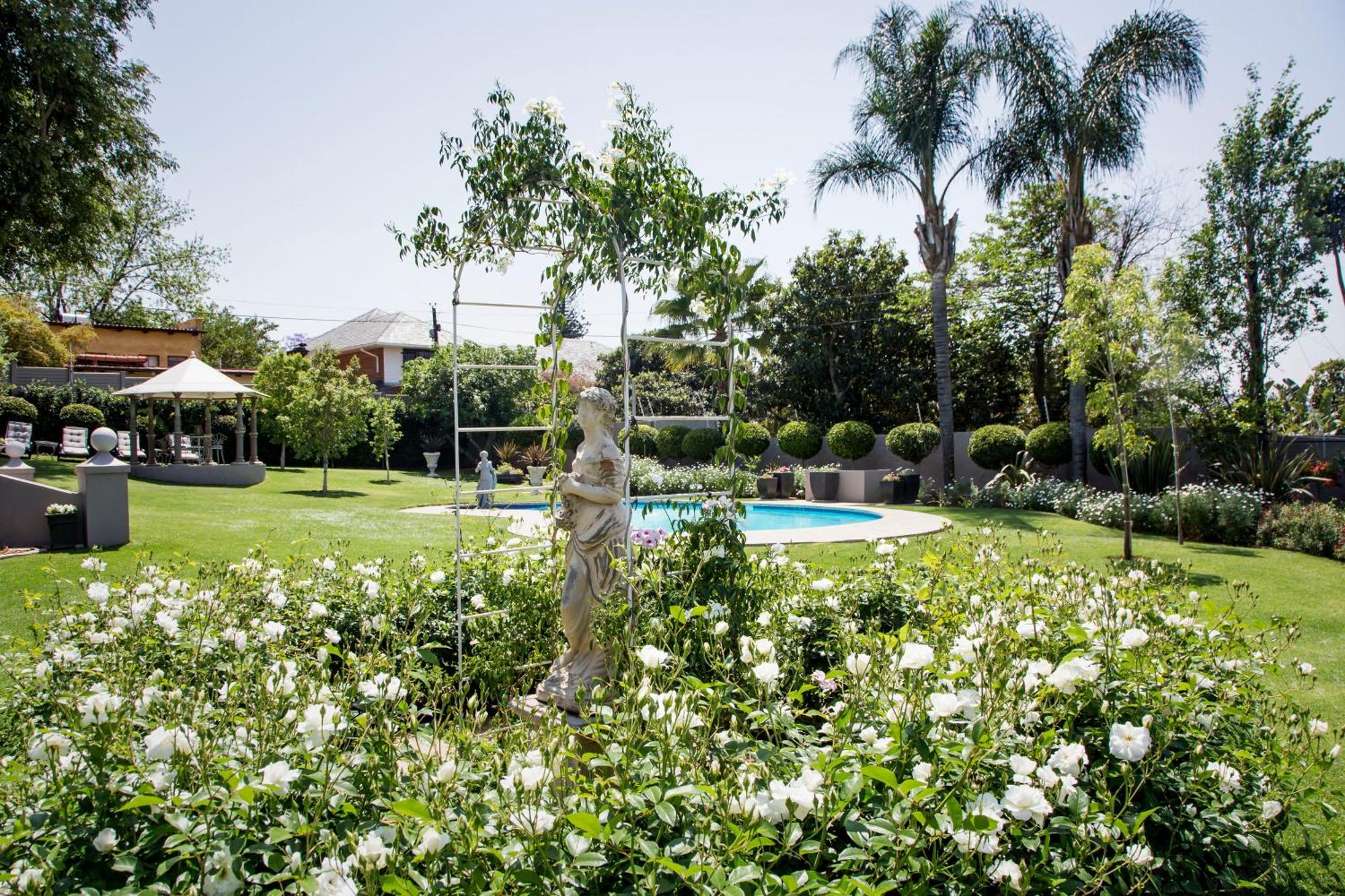 Bed & Breakfast La Vida Luka - Luxury Pretoria